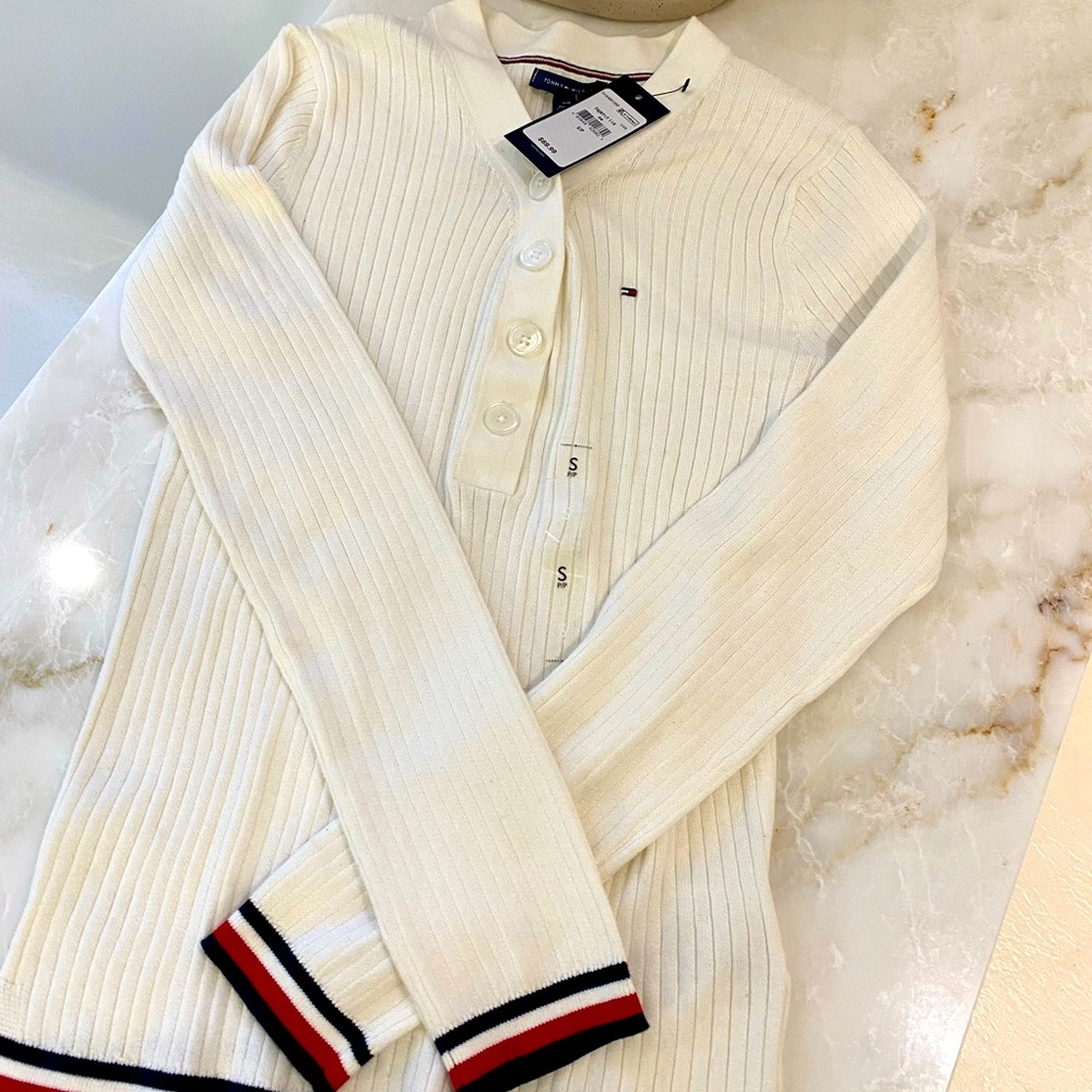 🎉HP🎉NWT Tommy Hilfiger sweater